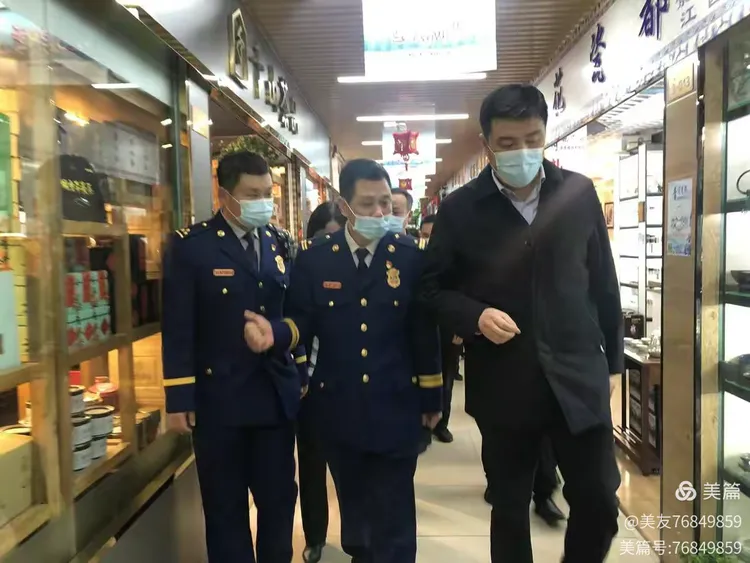 秦都区区委常委,常务副区长李晓军带队开展消防安全检查